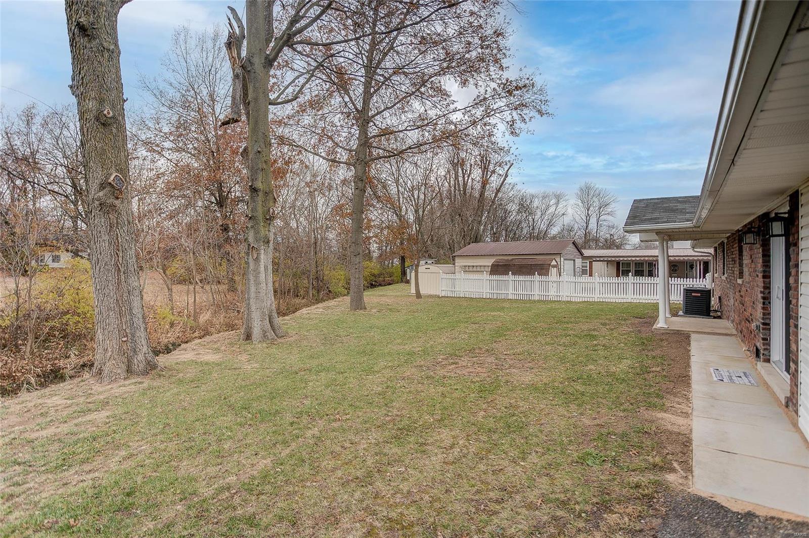 406 Pinckneyville Road Marissa, IL 62257 - Photo 33 of 34 Gallery Image 33