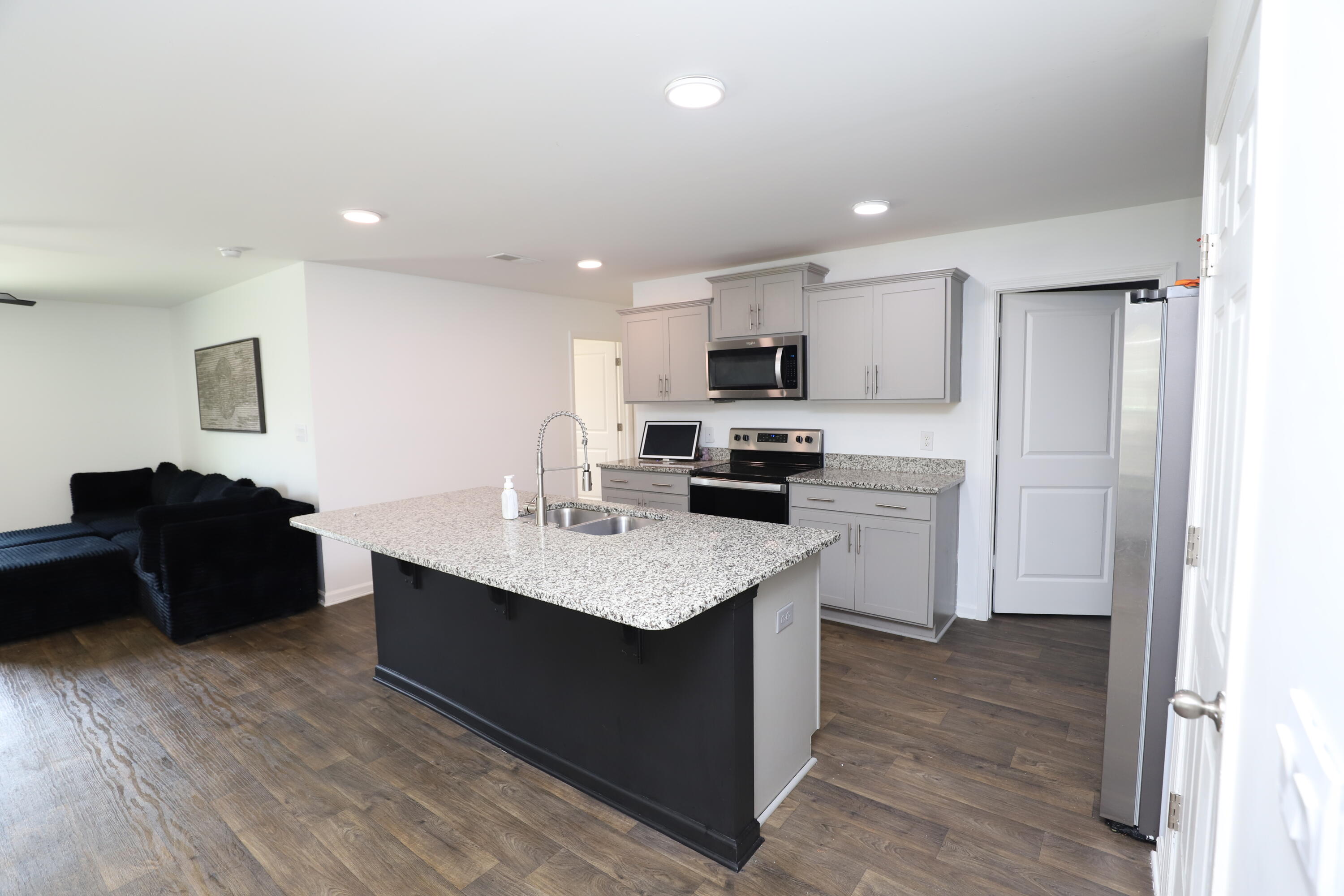 2037 Elmridge Road Columbia, SC 29209 - Photo 15 of 88 C03A7B1D-F74C-4AF7-A874-C1FF310C937C