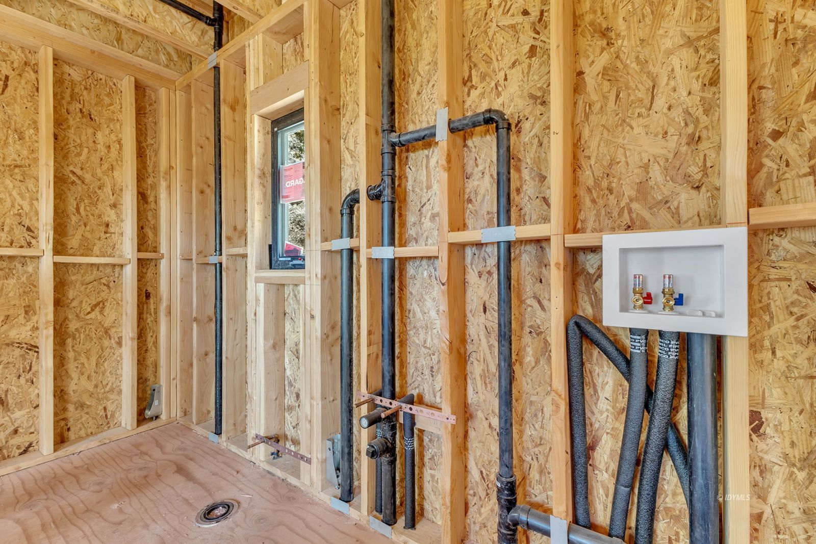 N Ridge Idyllwild, CA 92549 - Photo 25 of 33 a bathroom with a shower