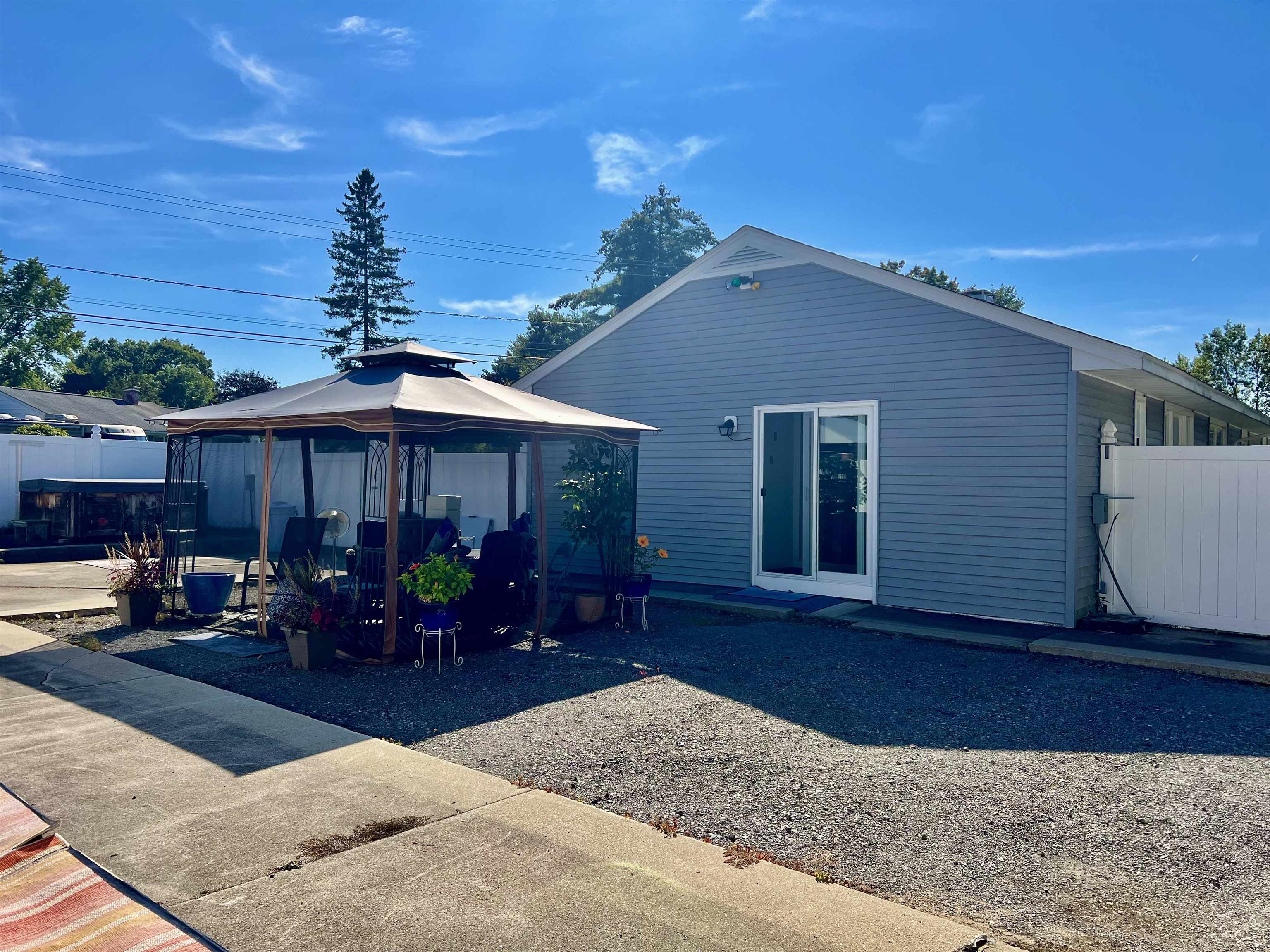 2 Silver Street Derry, NH 03038 - Photo 25 of 31