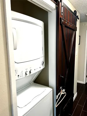 $120,000 | 418 Garland Drive, Unit 242, Lake Jackson, TX 77566