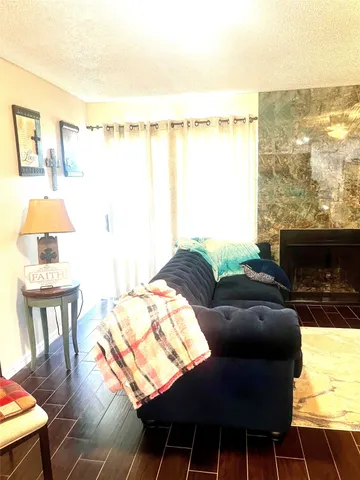 $120,000 | 418 Garland Drive, Unit 242, Lake Jackson, TX 77566