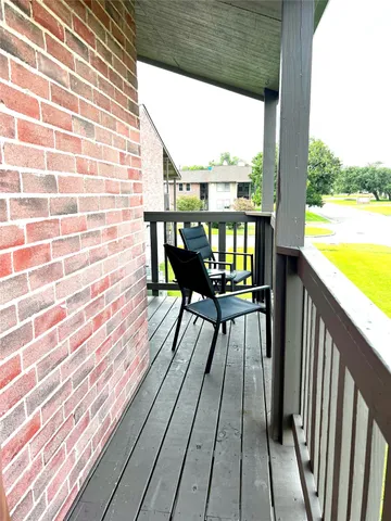 $120,000 | 418 Garland Drive, Unit 242, Lake Jackson, TX 77566