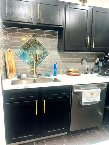 $120,000 | 418 Garland Drive, Unit 242, Lake Jackson, TX 77566