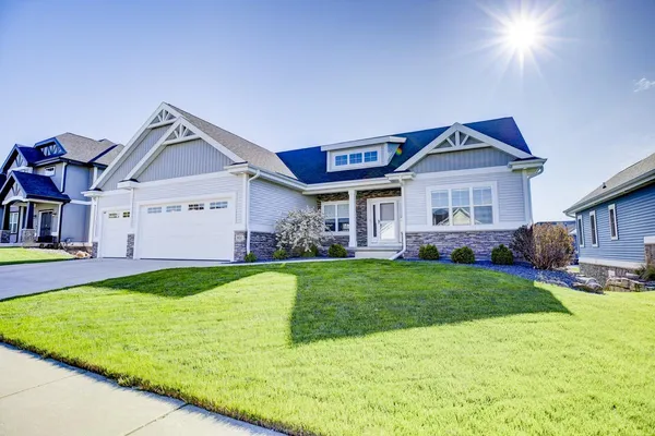 $849,900 | 802 Ronald Overlook, Waunakee, WI 53597
