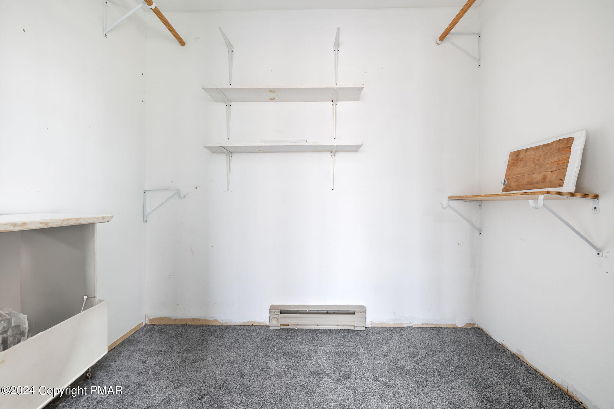 3118 Long Court Bushkill, PA 18324 - Photo 13 of 28 a view of an empty room