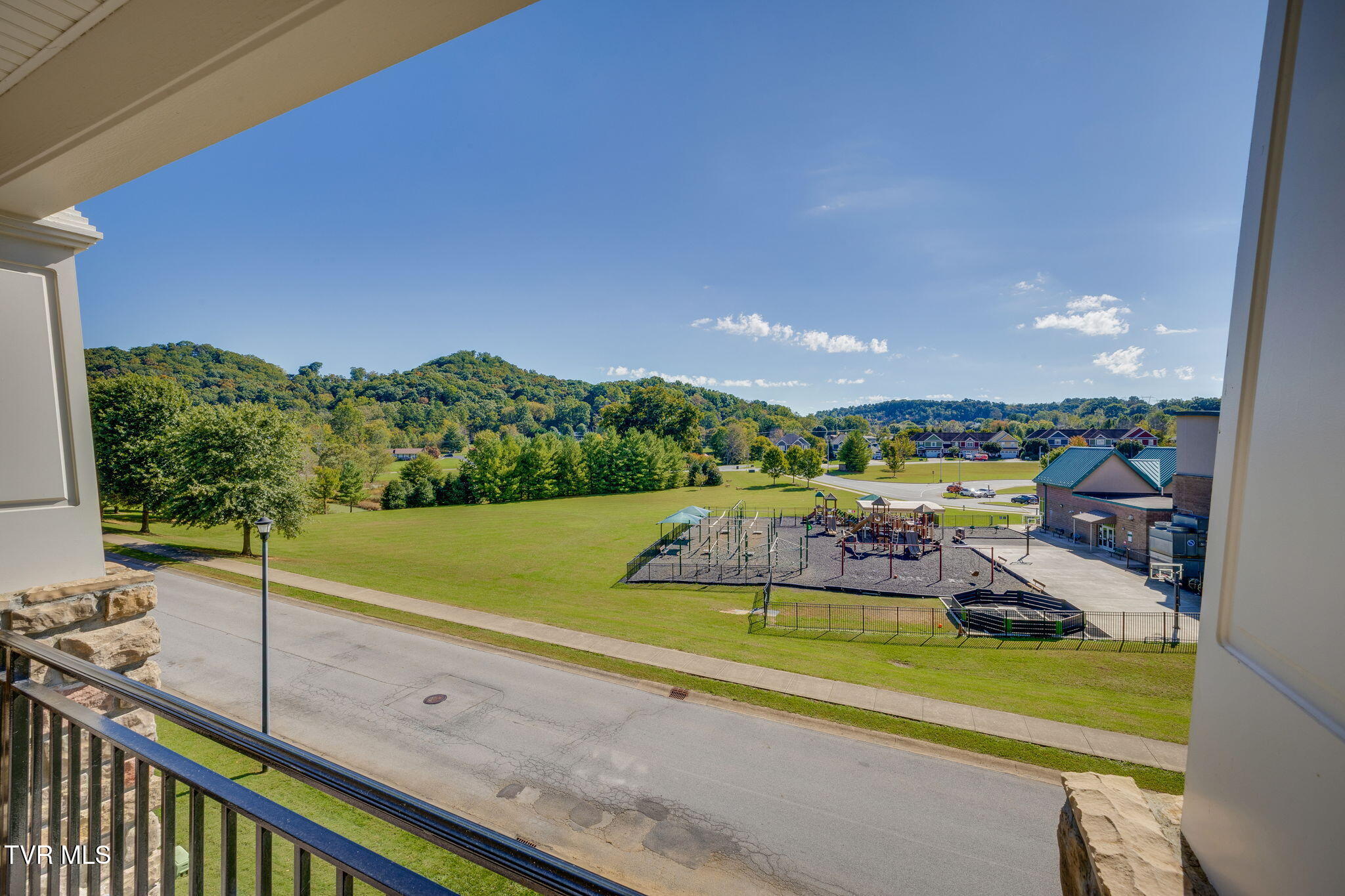 2338 Edinburgh Channel Road Kingsport, TN 37664 - Photo 68 of 87 058