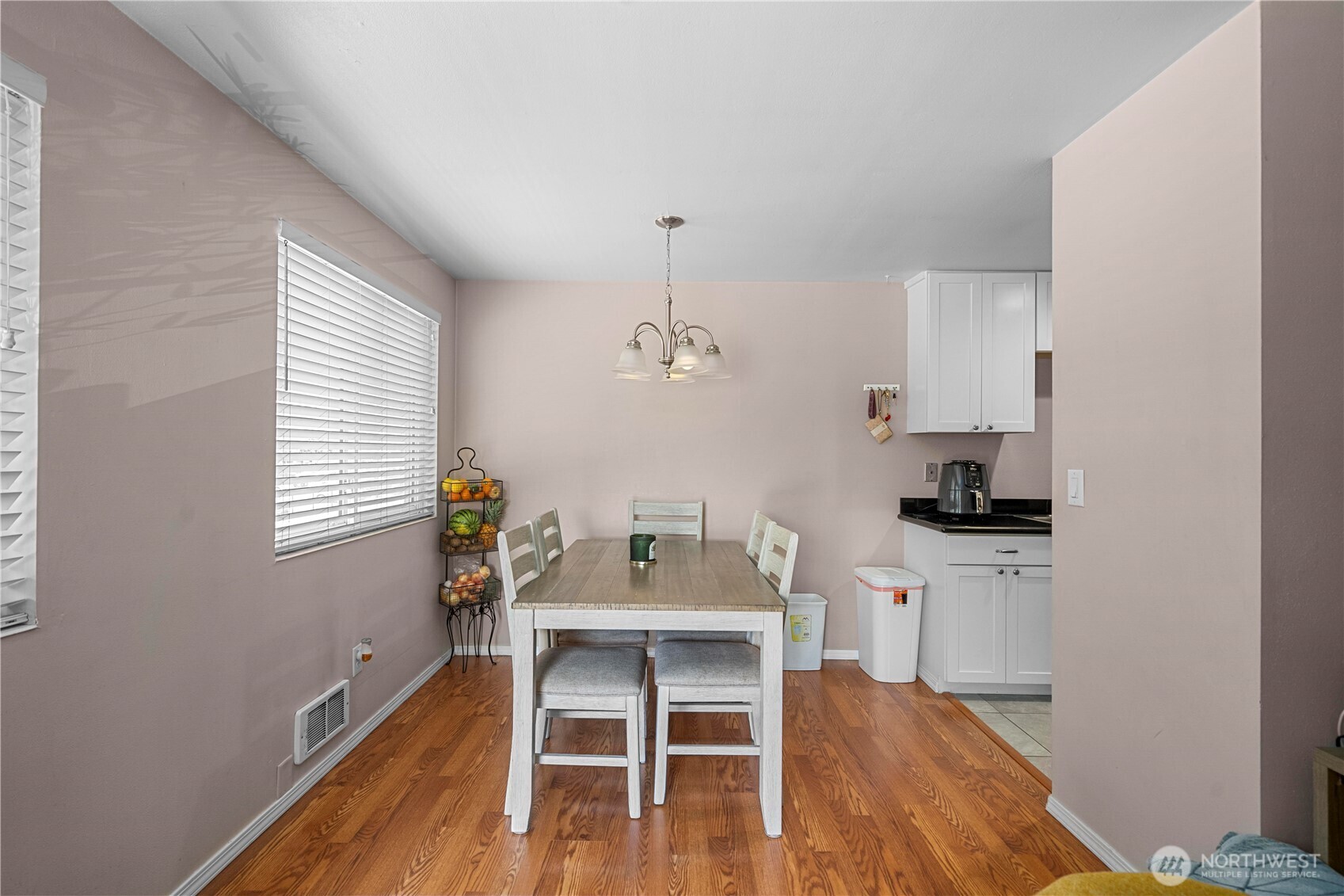 809 North 6th Street Renton, WA 98057 - Photo 33 of 40