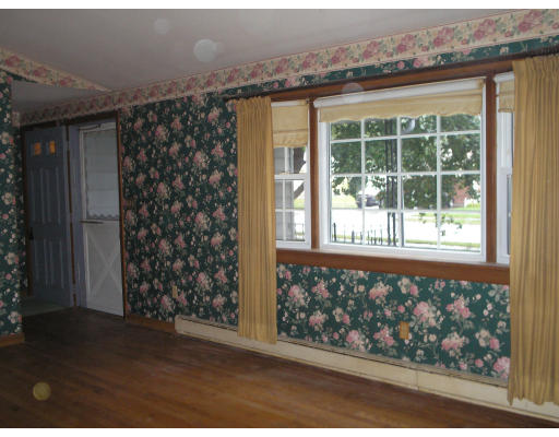 46 Barn Road Agawam, MA 01001 - Photo 2 of 6 Gallery Image 2