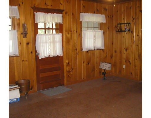46 Barn Road Agawam, MA 01001 - Photo 6 of 6 Gallery Image 6