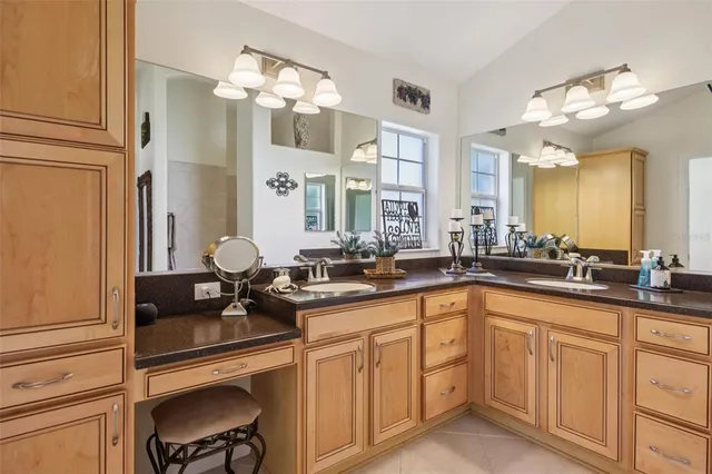 $579,500 | 2304 Fringe Tree Trail, The Villages, FL 32162