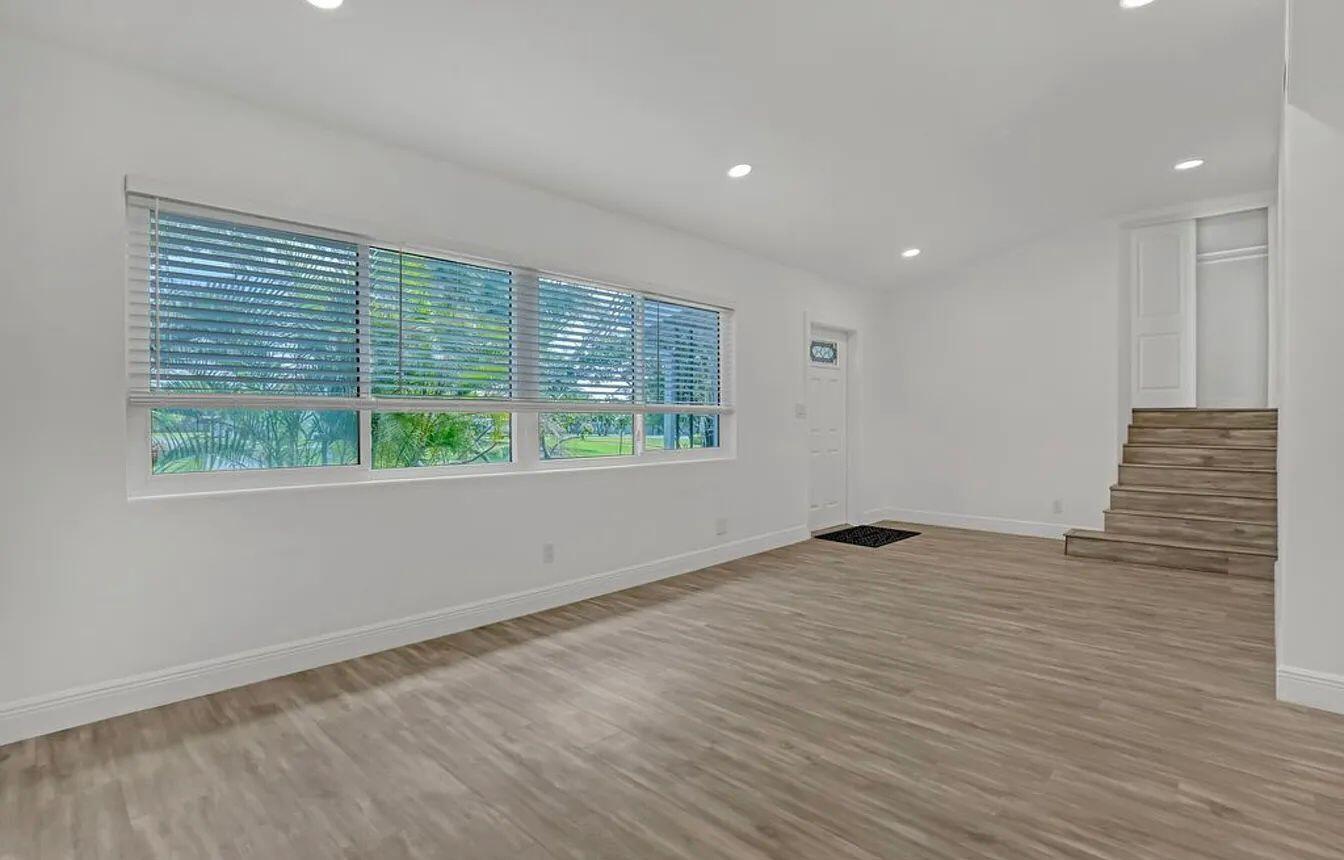 1505 High Ridge Road Lake Worth, FL 33461 - Photo 6 of 36 PHOTO-2026-05-29-20-13-40(4)