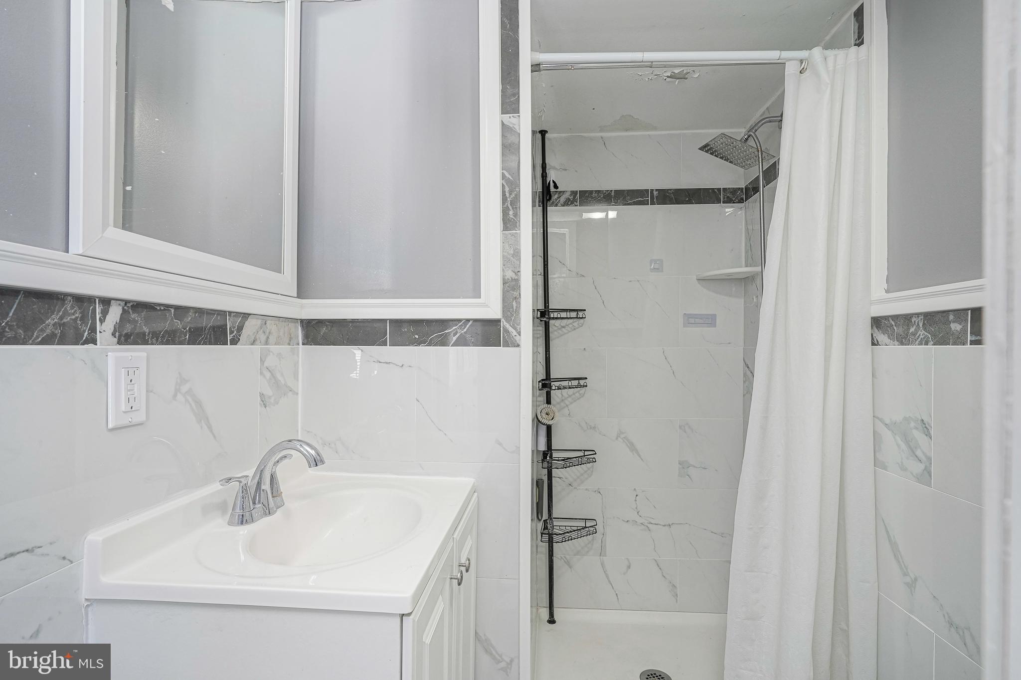 161 Rancocas Road Mount Holly, NJ 08060 - Photo 14 of 24 1st Floor Bath With Shower Stall