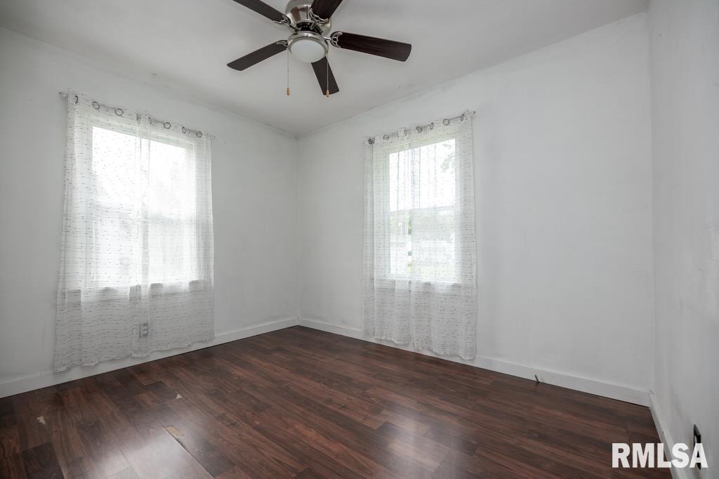 835 East Spruce Street Canton, IL 61520 - Photo 14 of 32