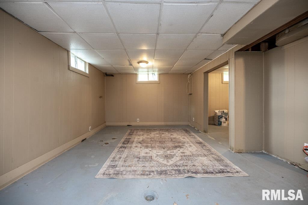 835 East Spruce Street Canton, IL 61520 - Photo 23 of 32