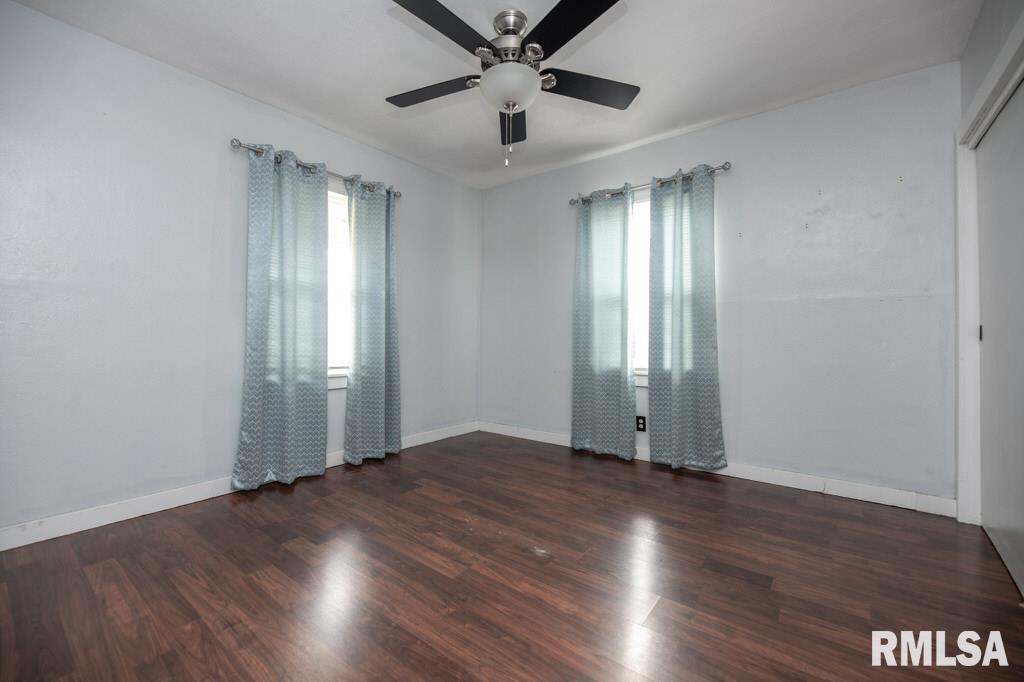 835 East Spruce Street Canton, IL 61520 - Photo 10 of 32