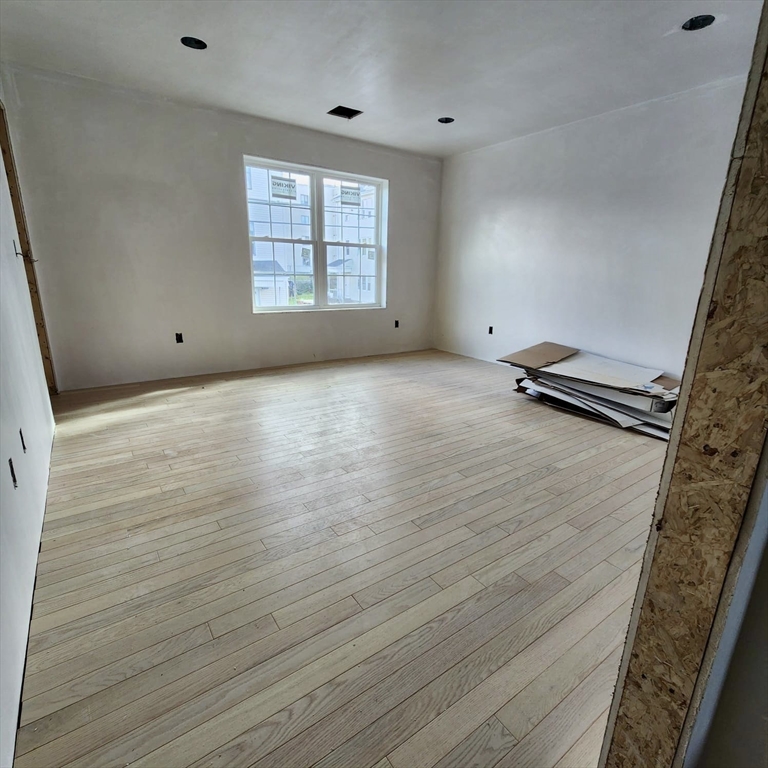 11 Rocliffe Street Fall River, MA 02723 - Photo 4 of 7 Gallery Image 4
