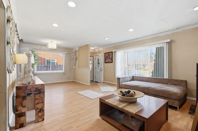 $280,900 | 29249 Everett Street, Southfield, MI 48076