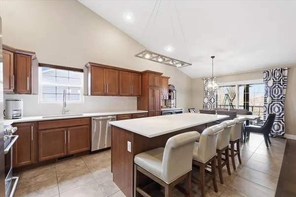 $379,900 | 2405 North Fairfield Drive, Urbana, IL 61802