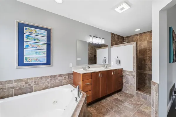 $379,900 | 2405 North Fairfield Drive, Urbana, IL 61802