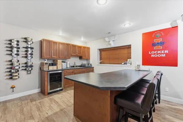 $379,900 | 2405 North Fairfield Drive, Urbana, IL 61802