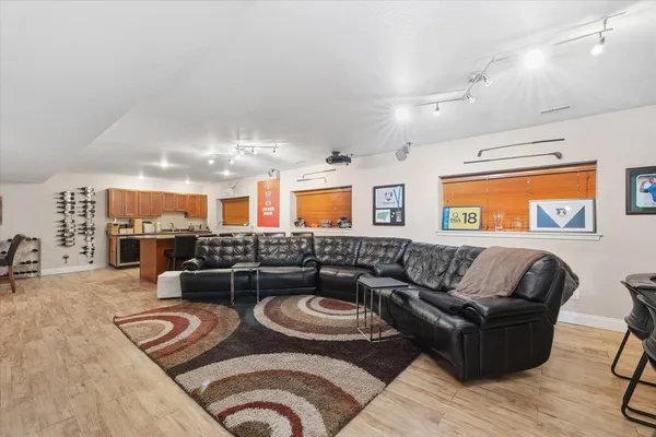 $379,900 | 2405 North Fairfield Drive, Urbana, IL 61802
