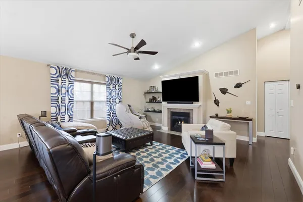 $379,900 | 2405 North Fairfield Drive, Urbana, IL 61802