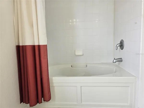 $2,299 | 3542 Shallot Drive, Unit 101, Orlando, FL 32835