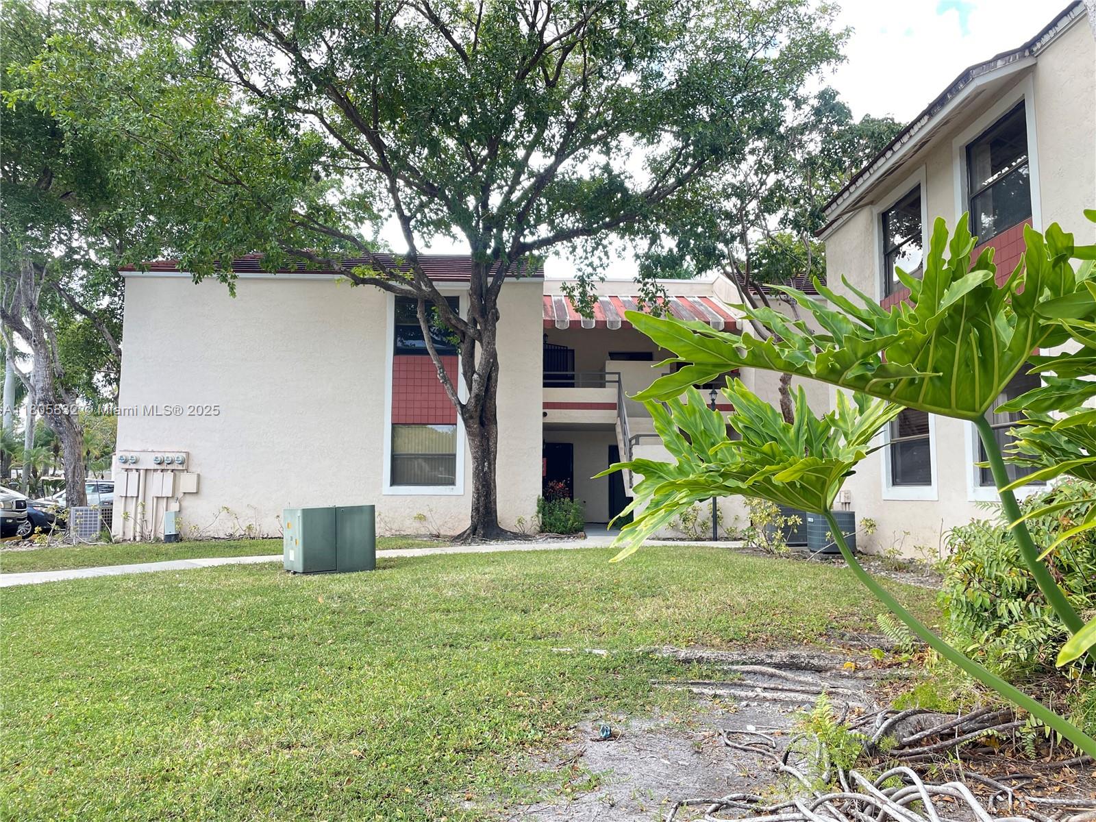 20065 Northeast 3rd Court, Unit O3 Miami, FL 33179 - Photo 2 of 16