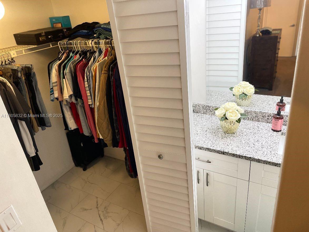 20065 Northeast 3rd Court, Unit O3 Miami, FL 33179 - Photo 9 of 16