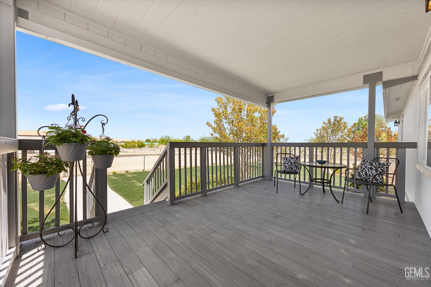 Undisclosed Address Taft, CA 93268 - Photo 13 of 40 a view of a balcony with chairs
