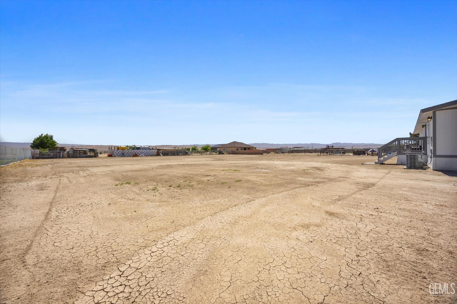 Undisclosed Address Taft, CA 93268 - Photo 35 of 40 a view of an ocean and beach