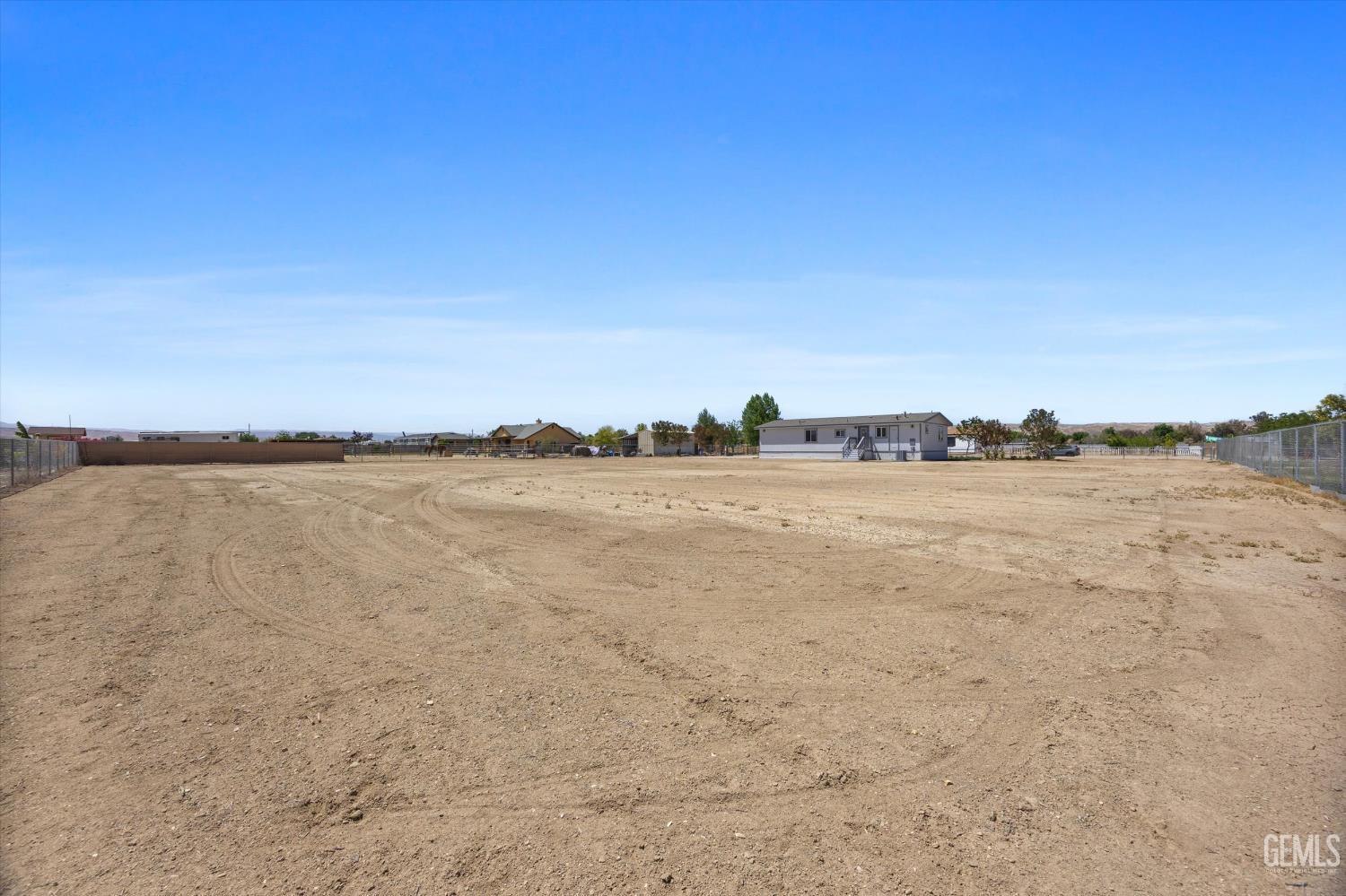 Undisclosed Address Taft, CA 93268 - Photo 37 of 40 a view of an ocean