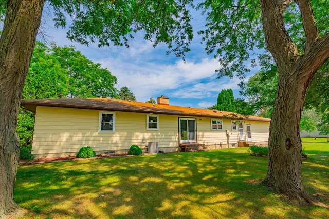 $399,900 | E10979 Highway 60 Trunk, Sauk City, WI 53583