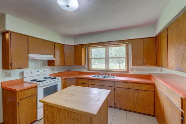 $399,900 | E10979 Highway 60 Trunk, Sauk City, WI 53583