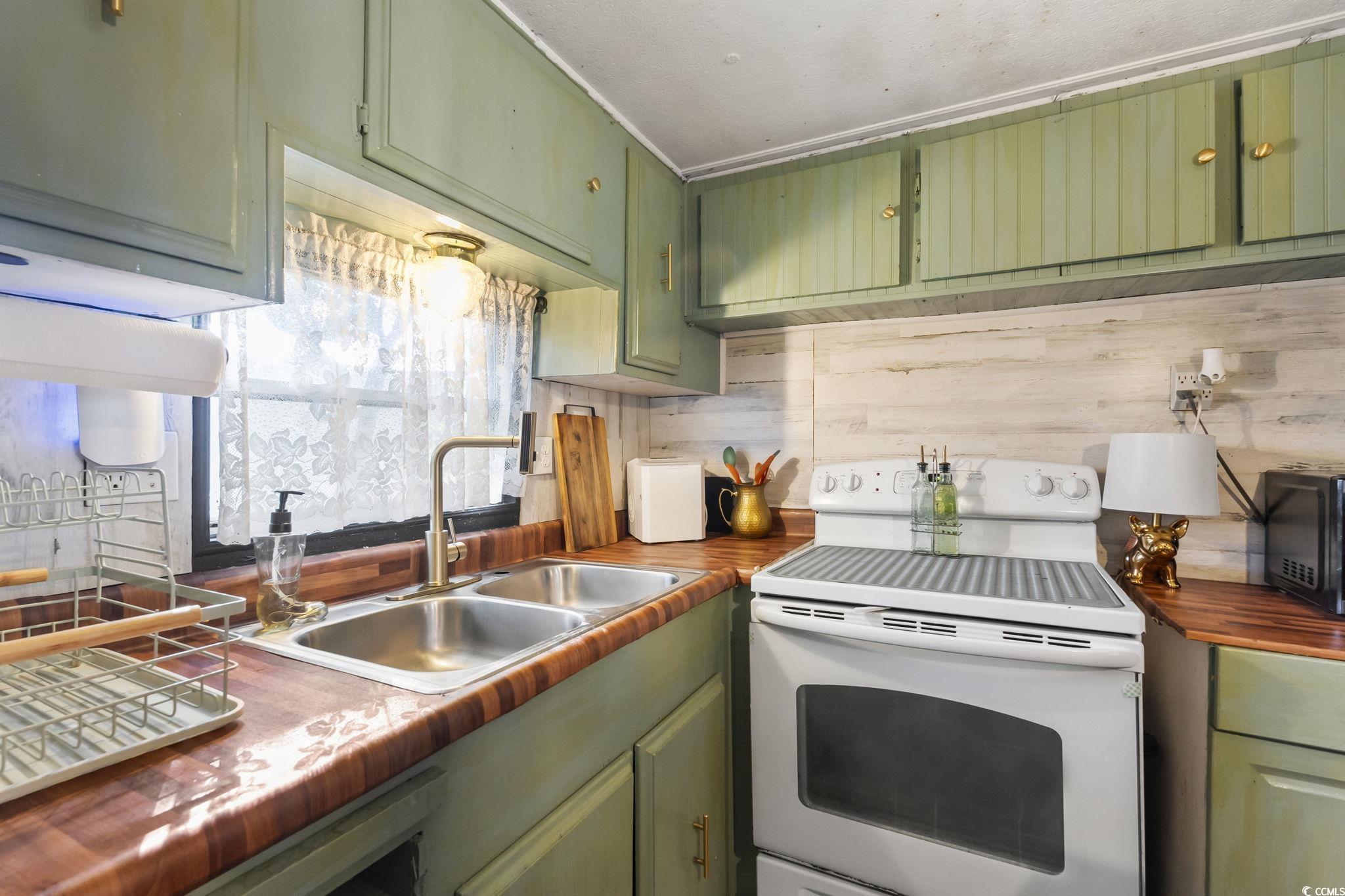 12 Bluewater Lane Murrells Inlet, SC 29576 - Photo 13 of 40