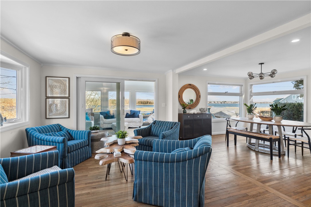 22 Harding Avenue Warren, RI 02885 - Photo 1 of 46 Gallery Image 1