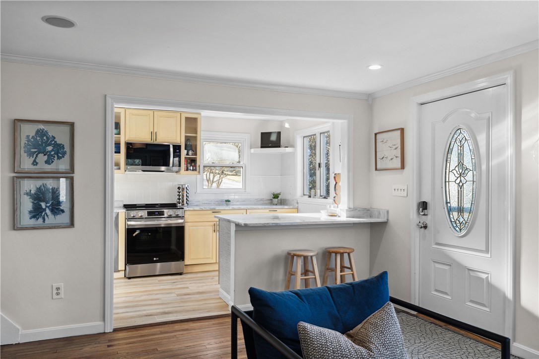 22 Harding Avenue Warren, RI 02885 - Photo 2 of 46 Gallery Image 2