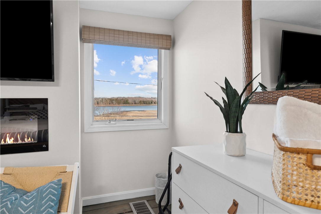 22 Harding Avenue Warren, RI 02885 - Photo 24 of 46 Gallery Image 24