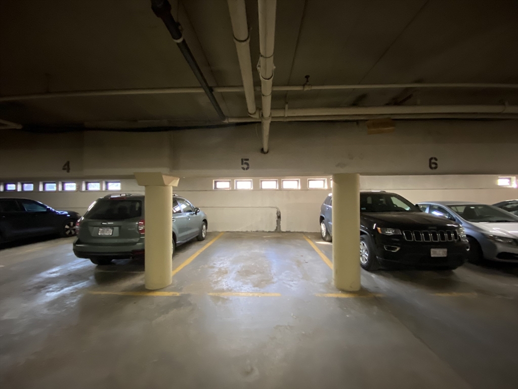 10 Hammond Pond Parkway, Unit 304 Newton, MA 02467 - Photo 17 of 18