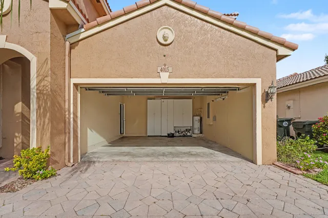 $3,875 | 4015 Banyan Trails Drive, Coconut Creek, FL 33073