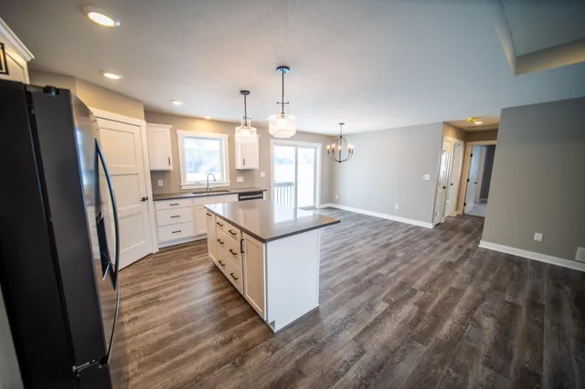 $439,900 | 809 5th Avenue Northwest, Dodge Center, MN 55927