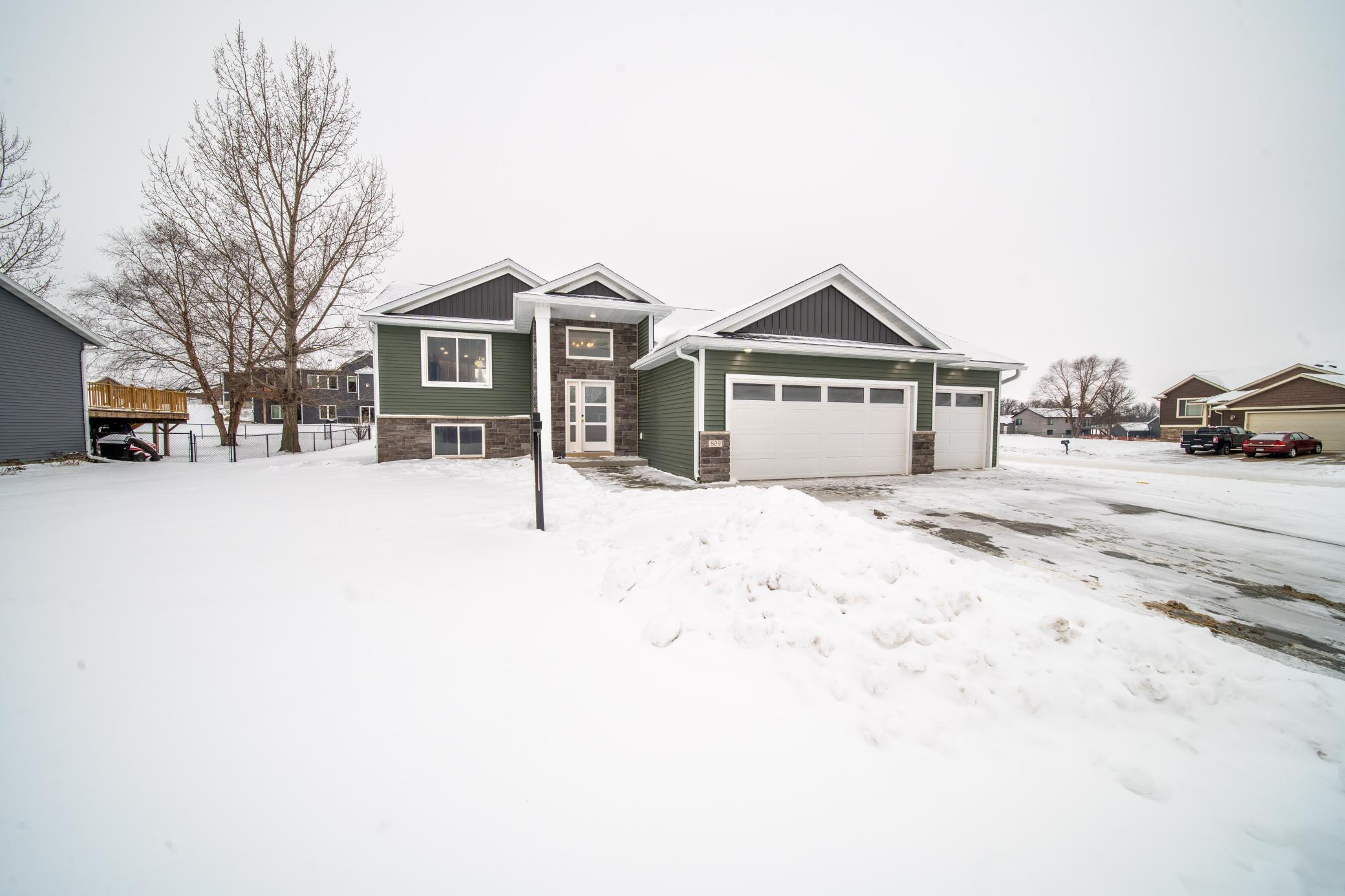 809 5th Avenue Northwest Dodge Center, MN 55927 - Photo 2 of 41