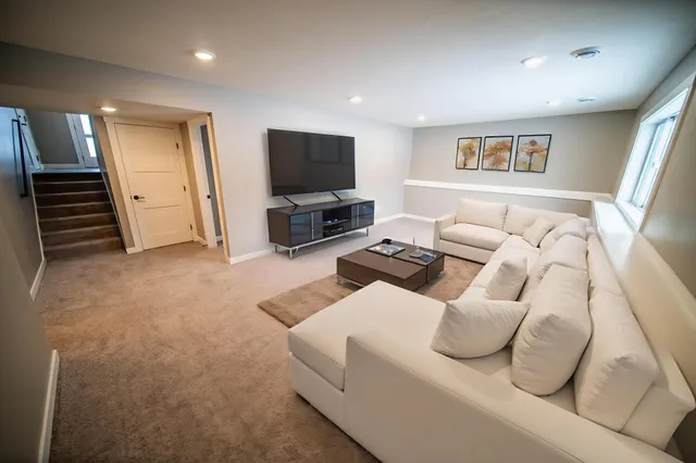 $439,900 | 809 5th Avenue Northwest, Dodge Center, MN 55927