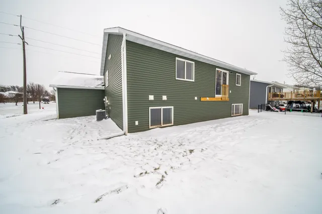 $439,900 | 809 5th Avenue Northwest, Dodge Center, MN 55927