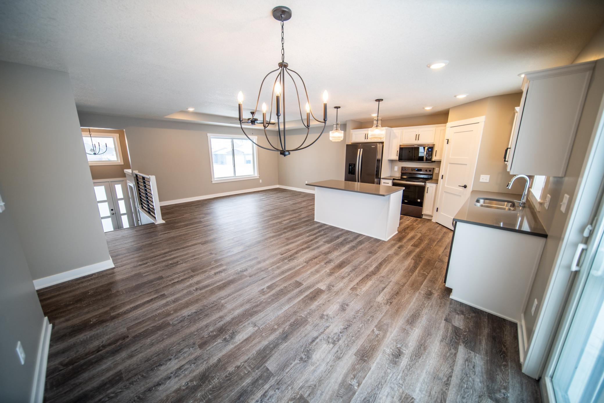 809 5th Avenue Northwest Dodge Center, MN 55927 - Photo 6 of 41