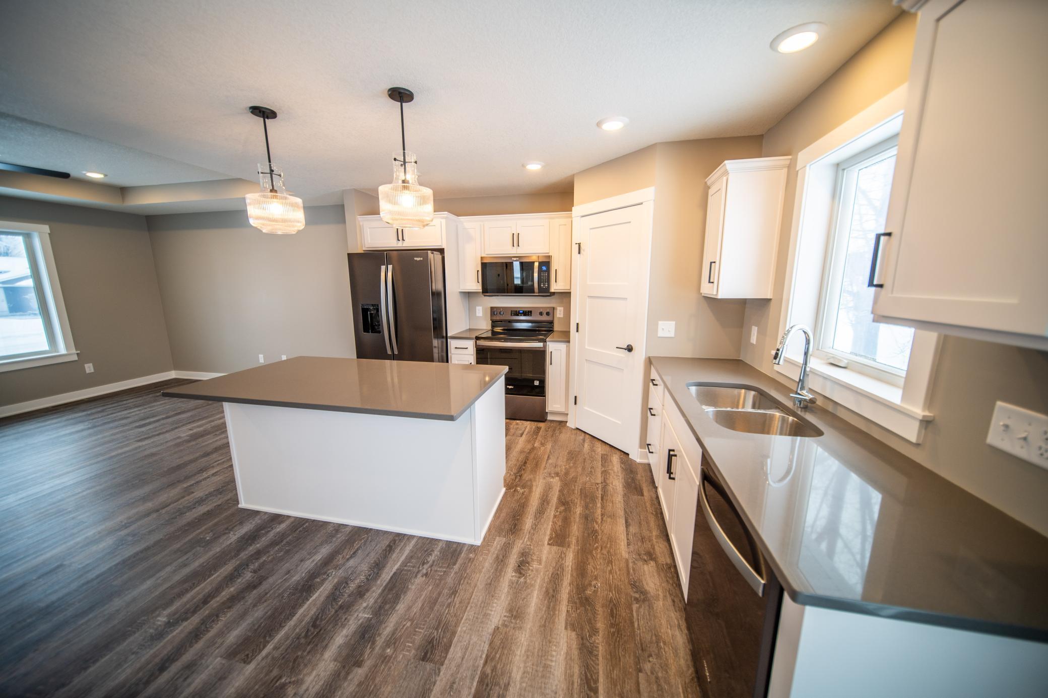 809 5th Avenue Northwest Dodge Center, MN 55927 - Photo 9 of 41