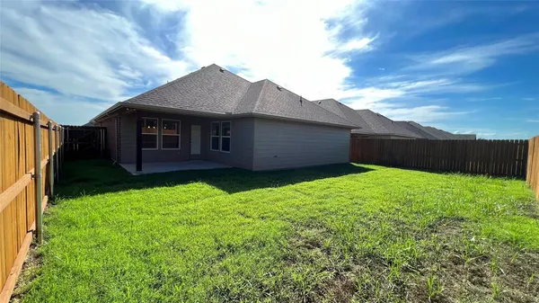 $1,900 | 804 Ransom Way, Greenville, TX 75402