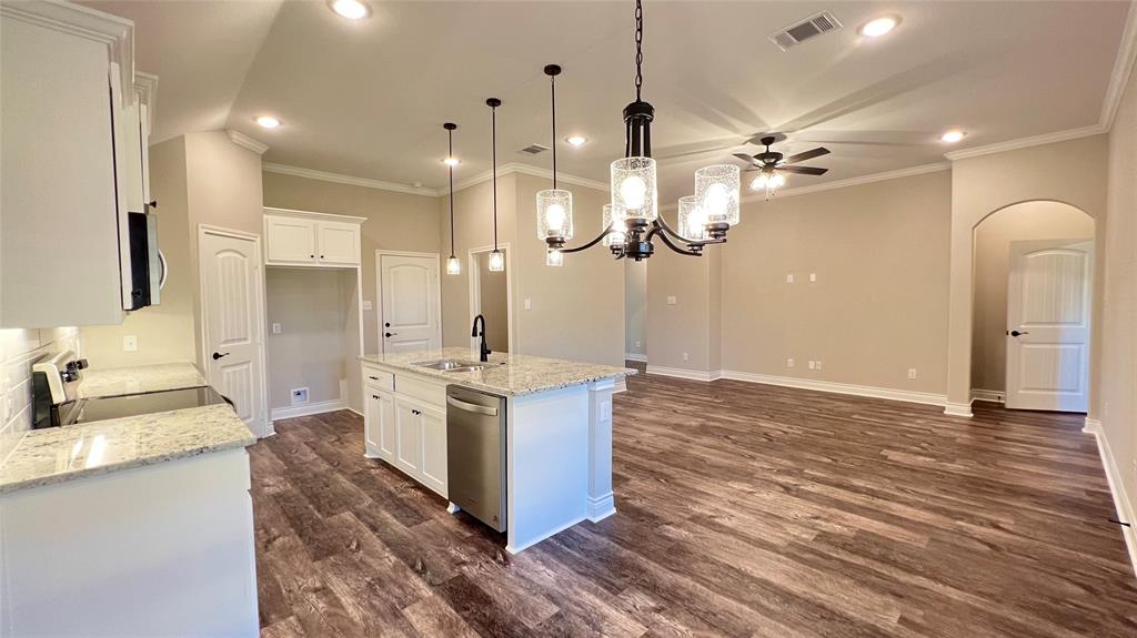 804 Ransom Way Greenville, TX 75402 - Photo 3 of 22