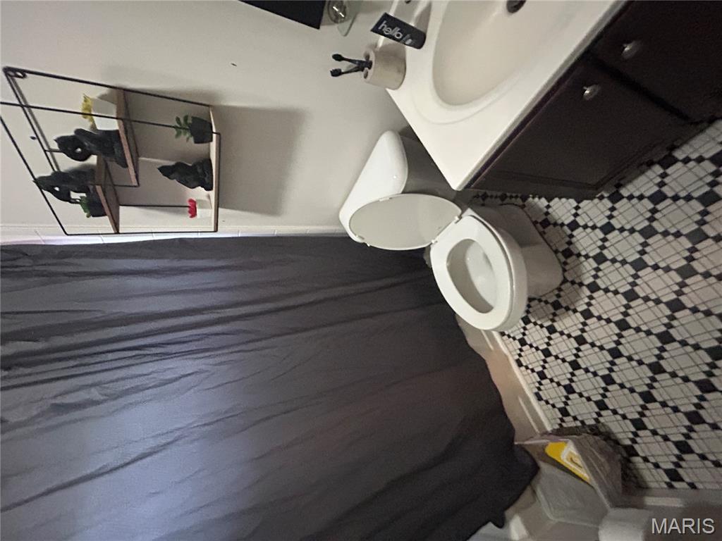 385 Kingston Drive St. Louis, MO 63125 - Photo 27 of 36